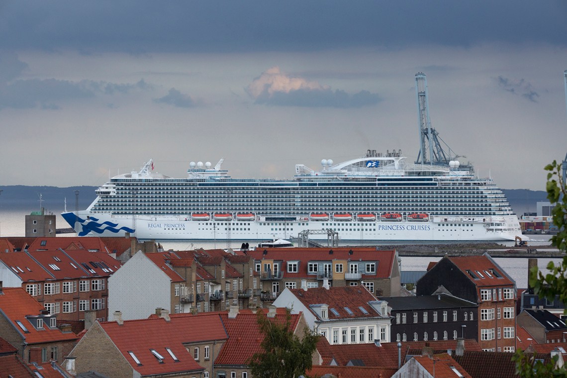Regal_Princess_in_Aarhus_003