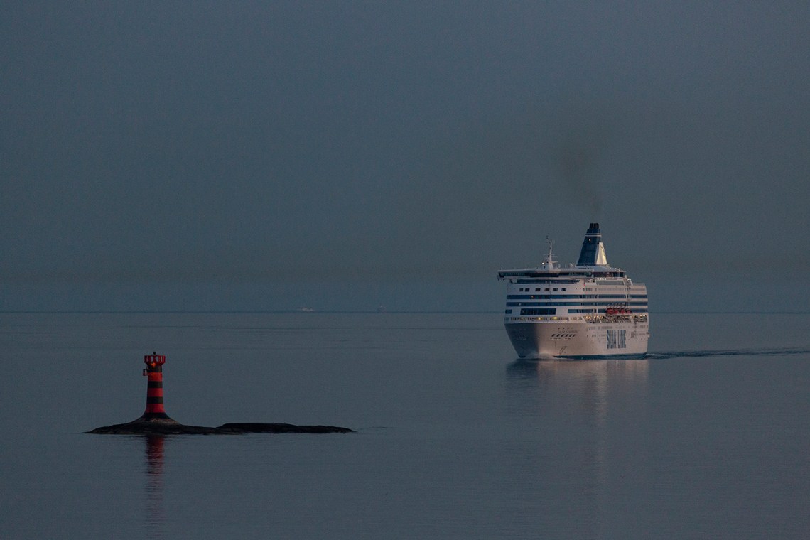 Silja_Symphony_off_Mariahamn_001