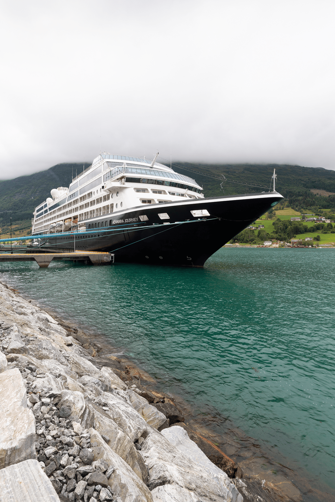 Azamara_Journey_in_Olden_010