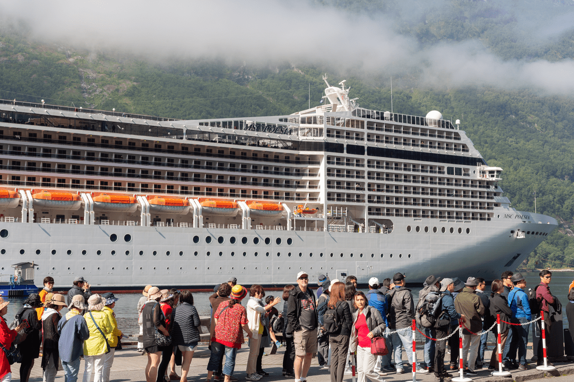 Cruise_passengers_016