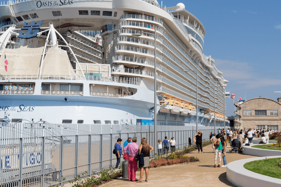 Oasis_of_the_Seas_in_Vigo_008